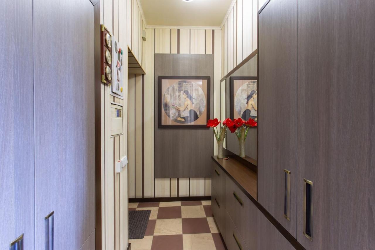 Naykova District Apartment Kharkiv Exterior photo